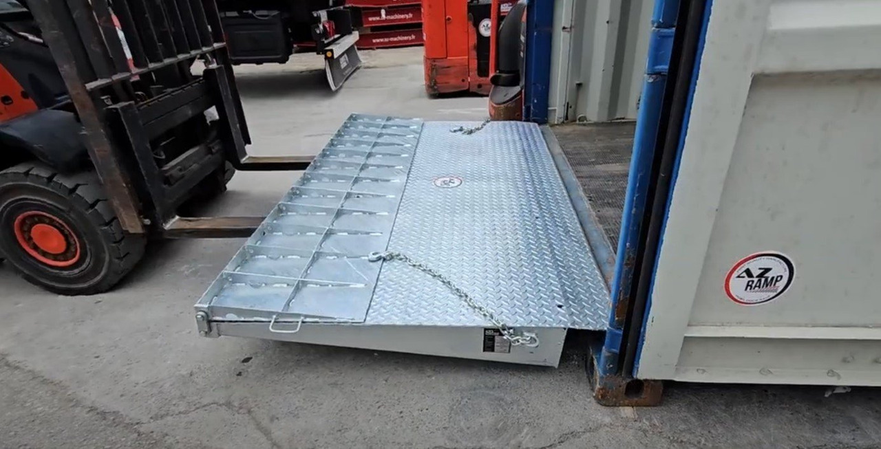 Container access ramp. AZ RAMP - HCRN-065.INOX Capacity 6 500 Kg - Rampa de carga: foto 4 Container access ramp. AZ RAMP - HCRN-065.INOX Capacity 6 500 Kg - Rampa de carga: foto 4
