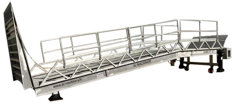Loading Ramp with with hydraulic tilting bridge - AZ RAMP - STAR- 12T FULL GALVA - Rampa de carga: foto 1 Loading Ramp with with hydraulic tilting bridge - AZ RAMP - STAR- 12T FULL GALVA - Rampa de carga: foto 1
