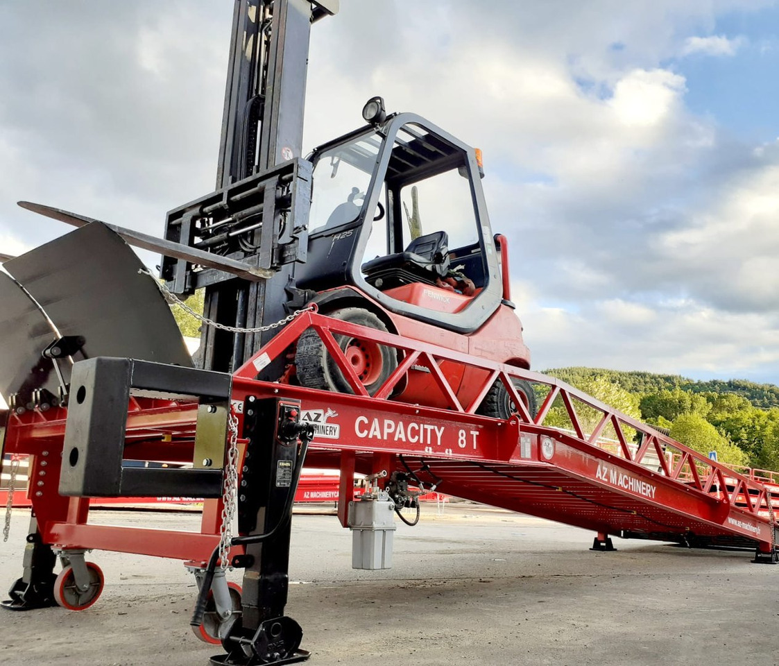 Loading Ramp with with hydraulic tilting bridge - AZ RAMP - STAR- 12T-ZR. 12 ton - Rampa de carga: foto 2 Loading Ramp with with hydraulic tilting bridge - AZ RAMP - STAR- 12T-ZR. 12 ton - Rampa de carga: foto 2