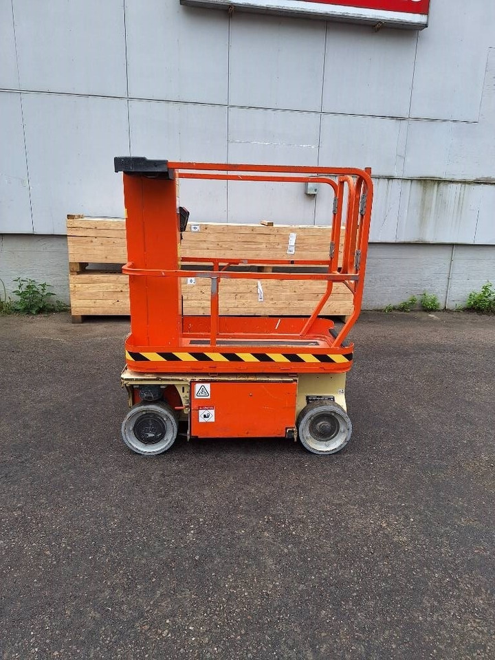 JLG 1230 ES Muuttoale! - Plataforma de tijeras: foto 4 JLG 1230 ES Muuttoale! - Plataforma de tijeras: foto 4