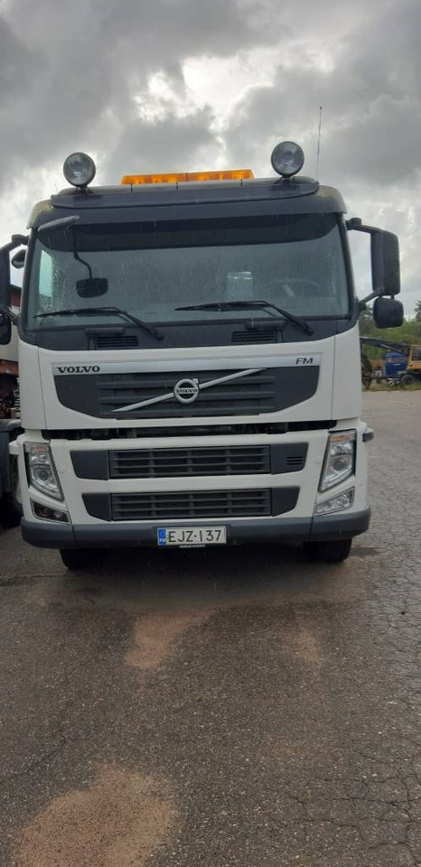 Volvo FM13 - Camión volquete: foto 3 Volvo FM13 - Camión volquete: foto 3
