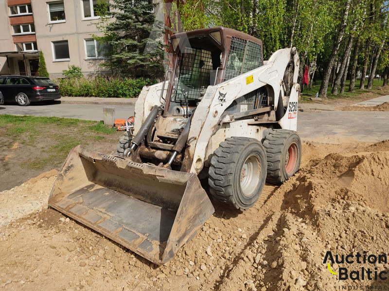 Bobcat S 250 - Minicargadora: foto 1 Bobcat S 250 - Minicargadora: foto 1
