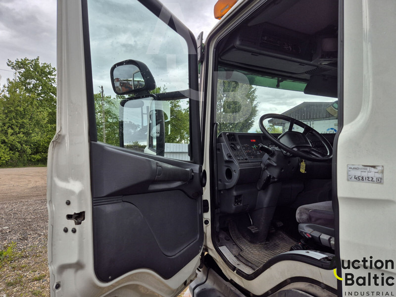Scania P 94-260 - Cabeza tractora: foto 4 Scania P 94-260 - Cabeza tractora: foto 4