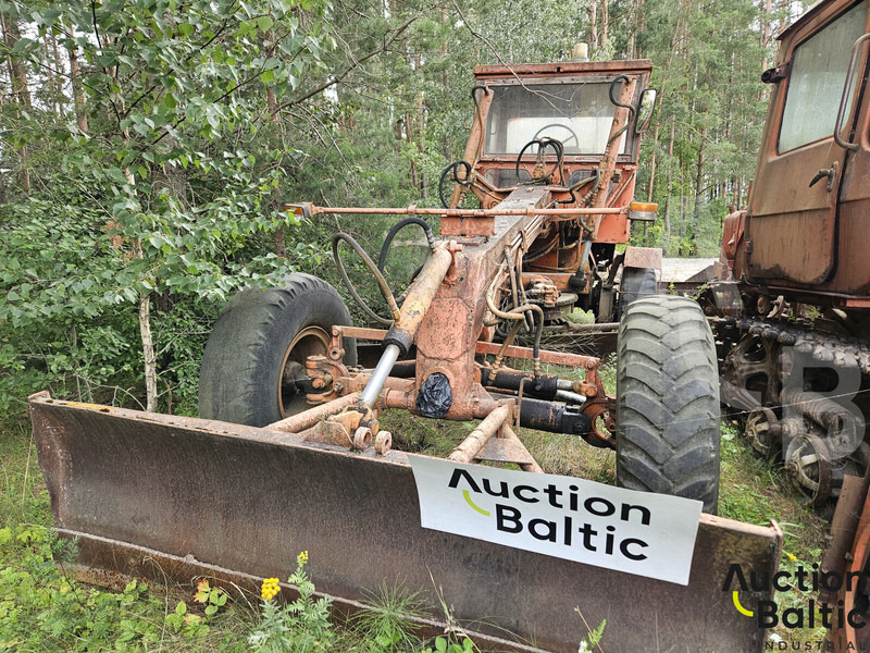 DZ-99 - Grader: foto 2 DZ-99 - Grader: foto 2