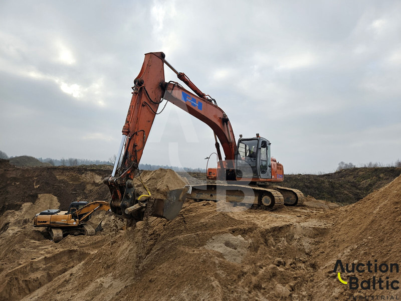 Hitachi EX 215 - Excavadora de cadenas: foto 4 Hitachi EX 215 - Excavadora de cadenas: foto 4