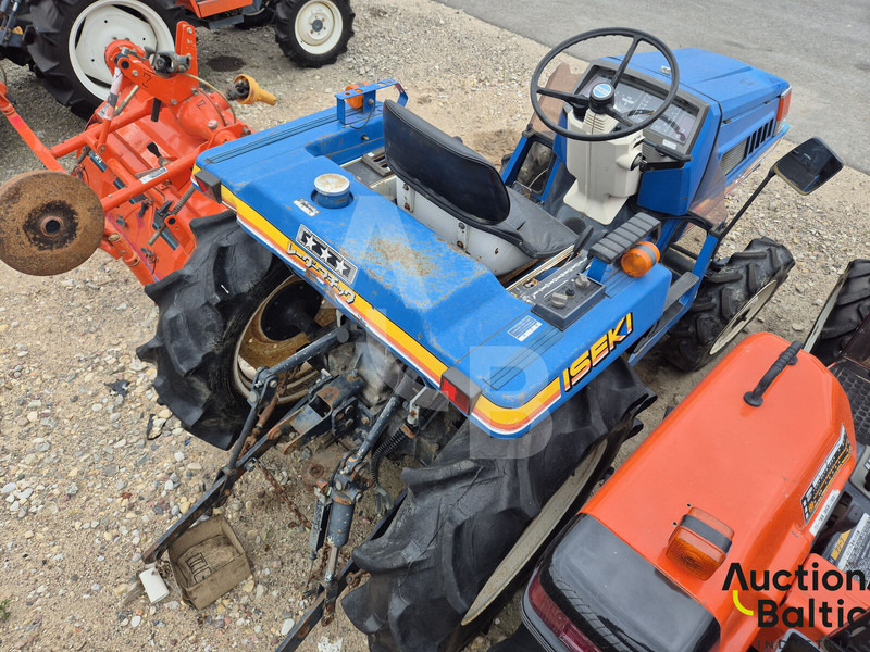 Iseki TU 200 - Tractor: foto 4 Iseki TU 200 - Tractor: foto 4