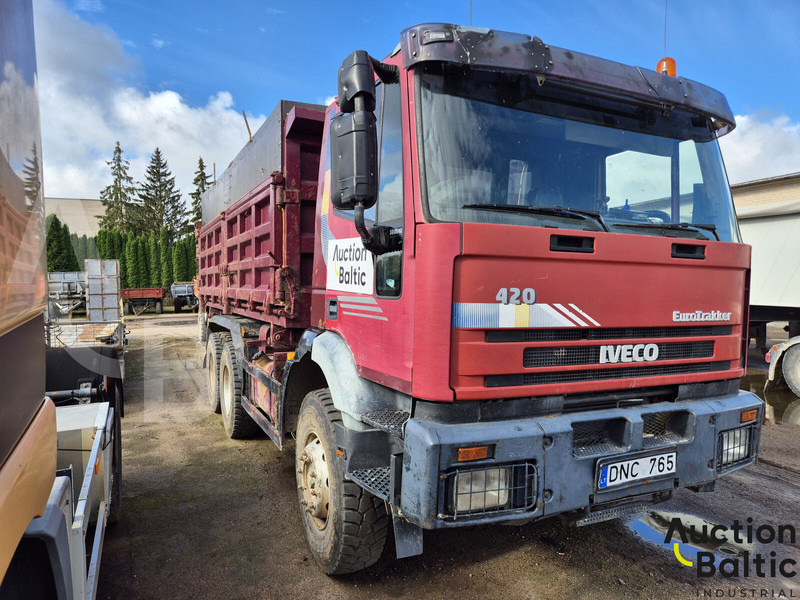 Iveco Eurotrakker 420 - Camión volquete: foto 2 Iveco Eurotrakker 420 - Camión volquete: foto 2