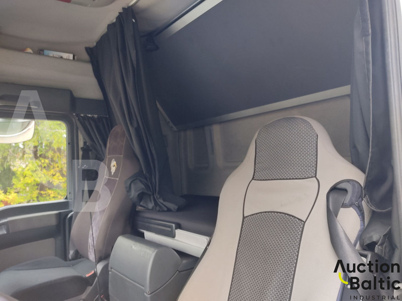 Camión portavehículos MAN TGL8.240: foto 8 Camión portavehículos MAN TGL8.240: foto 8