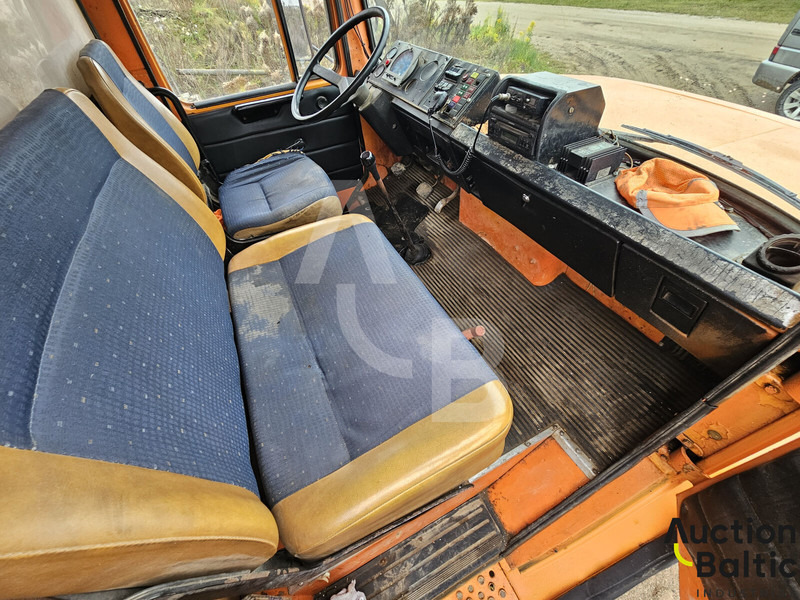 Camión volquete Magirus M 160 D 15: foto 9