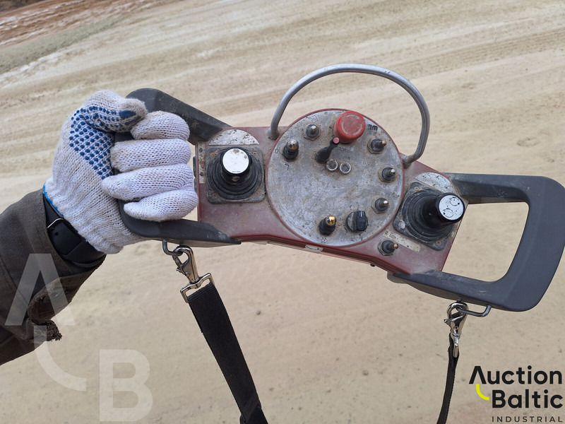Bomba de hormigon estacionaria Mercedes-Benz Axor 2628: foto 12 Bomba de hormigon estacionaria Mercedes-Benz Axor 2628: foto 12