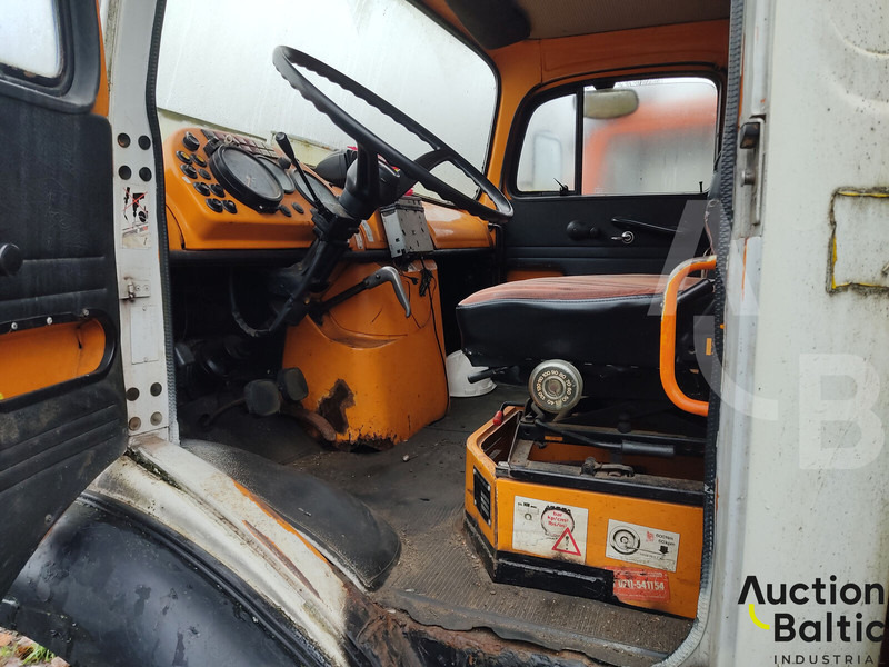 Mercedes-Benz Lako 911 - Camión con plataforma elevadora: foto 5 Mercedes-Benz Lako 911 - Camión con plataforma elevadora: foto 5