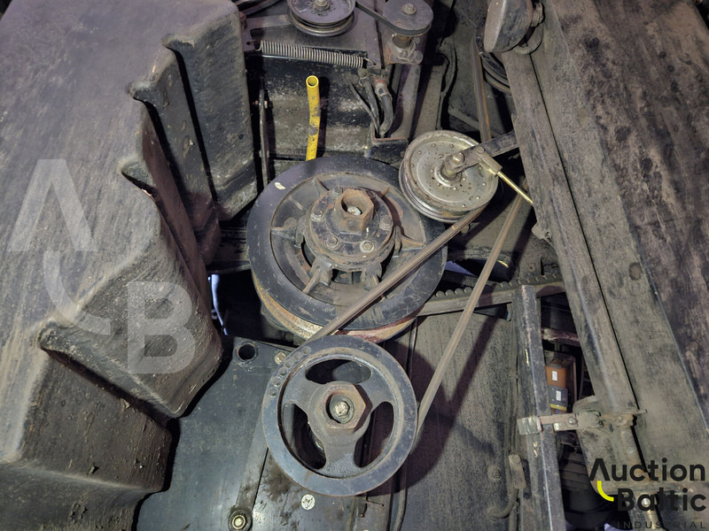 Cosechadora de granos para transporte de alimentos New Holland CR 9080: foto 18 Cosechadora de granos para transporte de alimentos New Holland CR 9080: foto 18