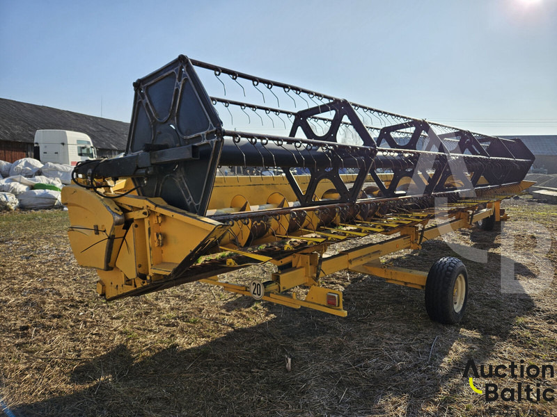 Cosechadora de granos para transporte de alimentos New Holland CR 9080: foto 10 Cosechadora de granos para transporte de alimentos New Holland CR 9080: foto 10