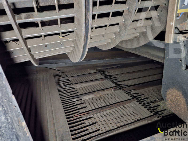 Cosechadora de granos para transporte de alimentos New Holland CR 9080: foto 14 Cosechadora de granos para transporte de alimentos New Holland CR 9080: foto 14