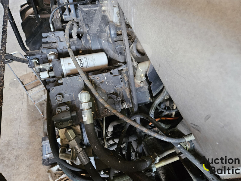 Cosechadora de granos para transporte de alimentos New Holland CR 9080: foto 19 Cosechadora de granos para transporte de alimentos New Holland CR 9080: foto 19