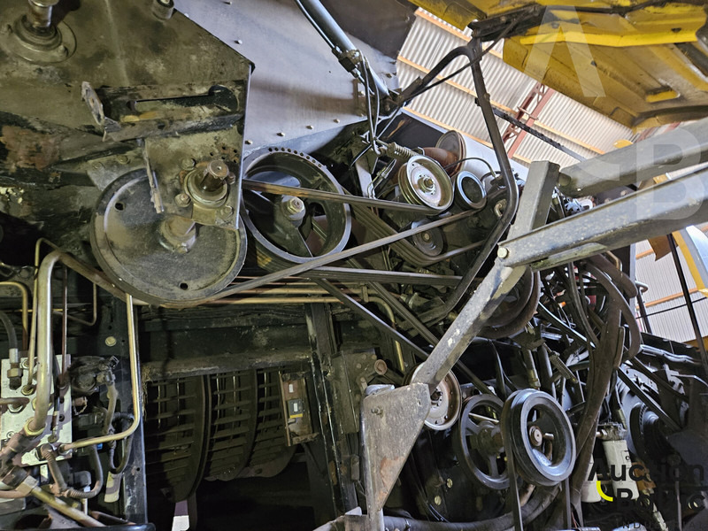 Cosechadora de granos para transporte de alimentos New Holland CR 9080: foto 20 Cosechadora de granos para transporte de alimentos New Holland CR 9080: foto 20