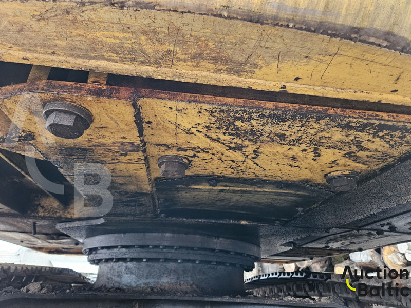 Excavadora de cadenas New Holland E 145: foto 16