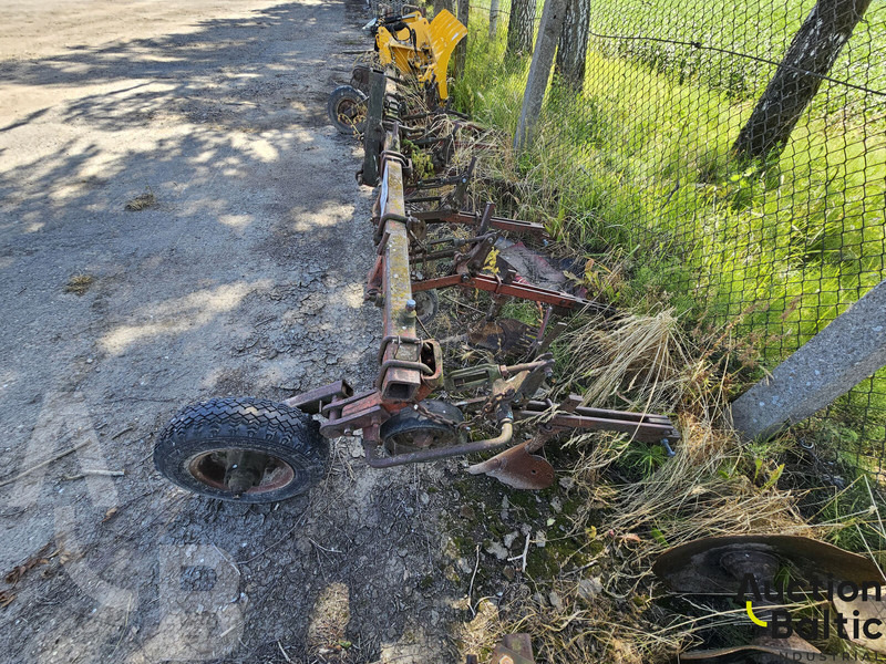 Onbekend Furrow - Equipo para trabajo del suelo: foto 3 Onbekend Furrow - Equipo para trabajo del suelo: foto 3