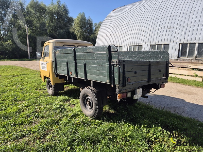 UAZ UAZ 3303 - Furgoneta caja abierta: foto 4 UAZ UAZ 3303 - Furgoneta caja abierta: foto 4