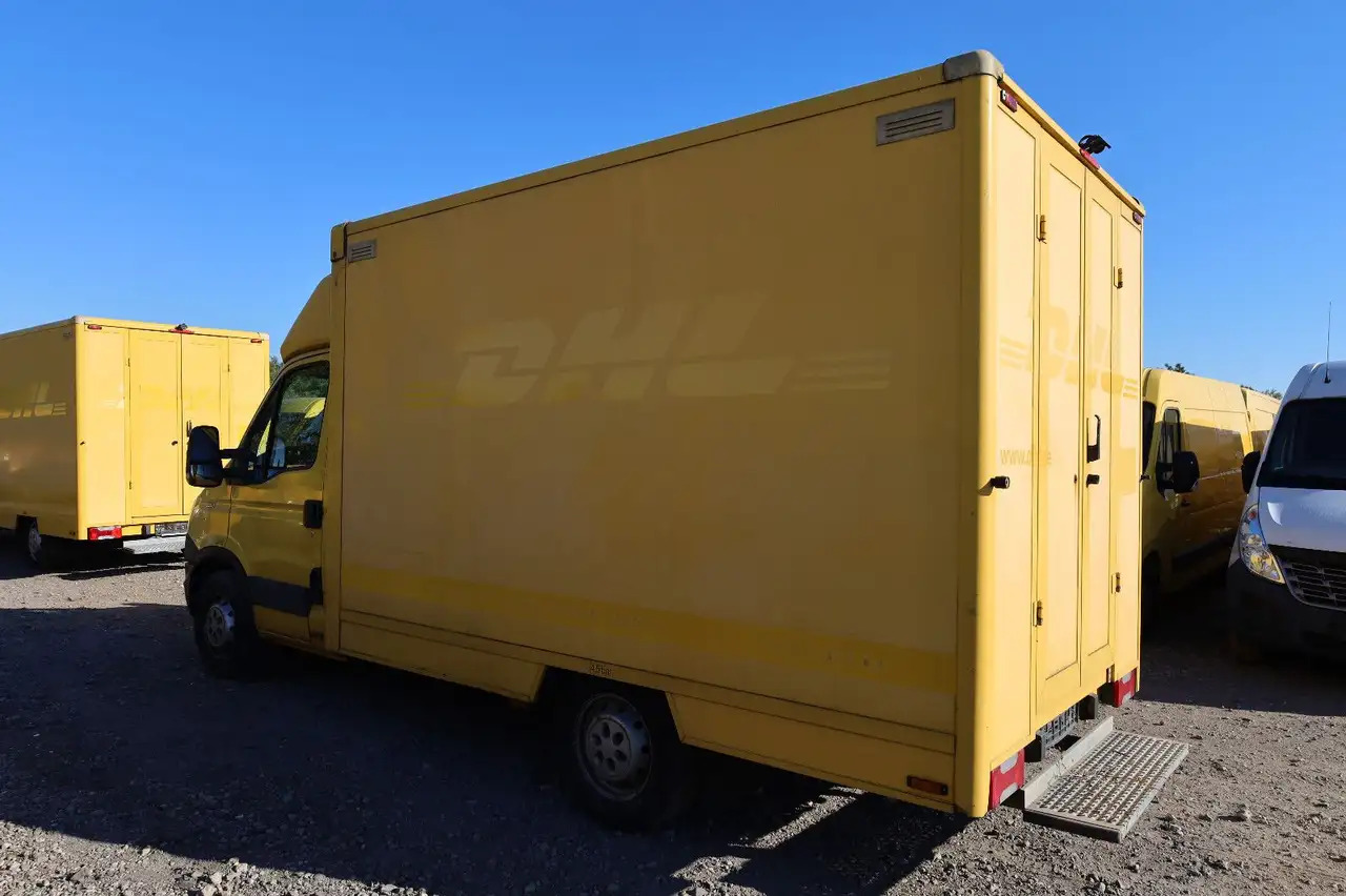 Iveco Daily/ Regalsystem/Luftfeder/KURZ/1. Hand - Furgoneta caja cerrada: foto 4 Iveco Daily/ Regalsystem/Luftfeder/KURZ/1. Hand - Furgoneta caja cerrada: foto 4