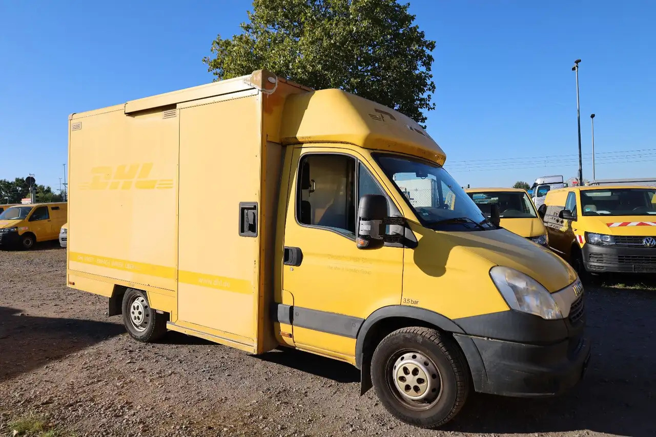 Iveco Daily/ Regalsystem/Luftfeder/KURZ/1. Hand - Furgoneta caja cerrada: foto 1 Iveco Daily/ Regalsystem/Luftfeder/KURZ/1. Hand - Furgoneta caja cerrada: foto 1