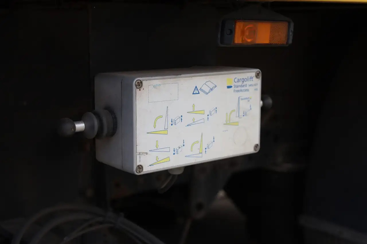 Camión caja cerrada Iveco IG80EL2BA/KURZ/1. Hand/Scheckheft: foto 20