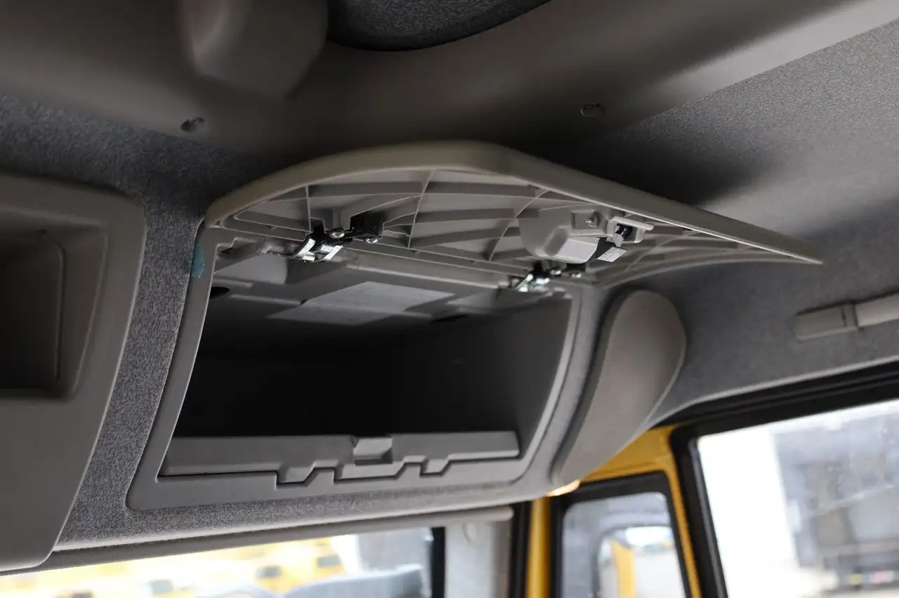 Camión caja cerrada Iveco IG80EL2BA/KURZ/1. Hand/Scheckheft: foto 17