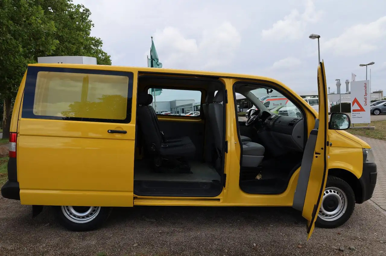 Volkswagen T5 Transporter Kasten-Kombi 2.0 TDI/EU5/5-Sitze - Furgoneta combi: foto 1 Volkswagen T5 Transporter Kasten-Kombi 2.0 TDI/EU5/5-Sitze - Furgoneta combi: foto 1