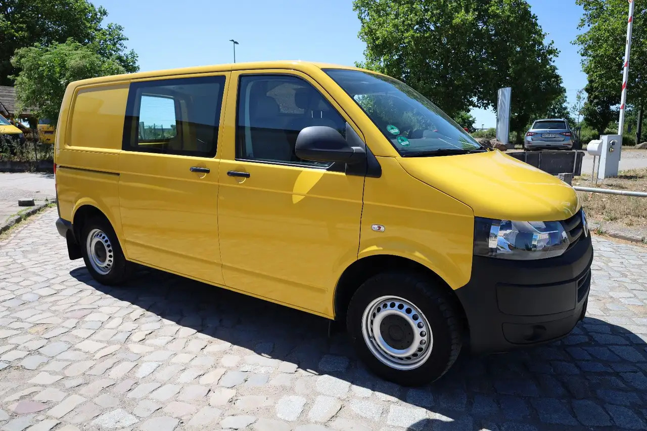Volkswagen T5 Transporter Kasten-Kombi 2.0 TDI/EU5 - Coche: foto 1 Volkswagen T5 Transporter Kasten-Kombi 2.0 TDI/EU5 - Coche: foto 1