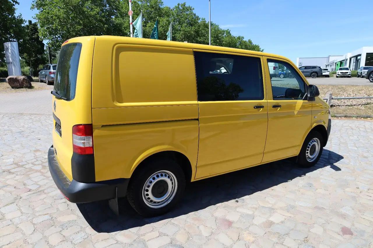 Volkswagen T5 Transporter Kasten-Kombi 2.0 TDI/EU5 - Coche: foto 3 Volkswagen T5 Transporter Kasten-Kombi 2.0 TDI/EU5 - Coche: foto 3