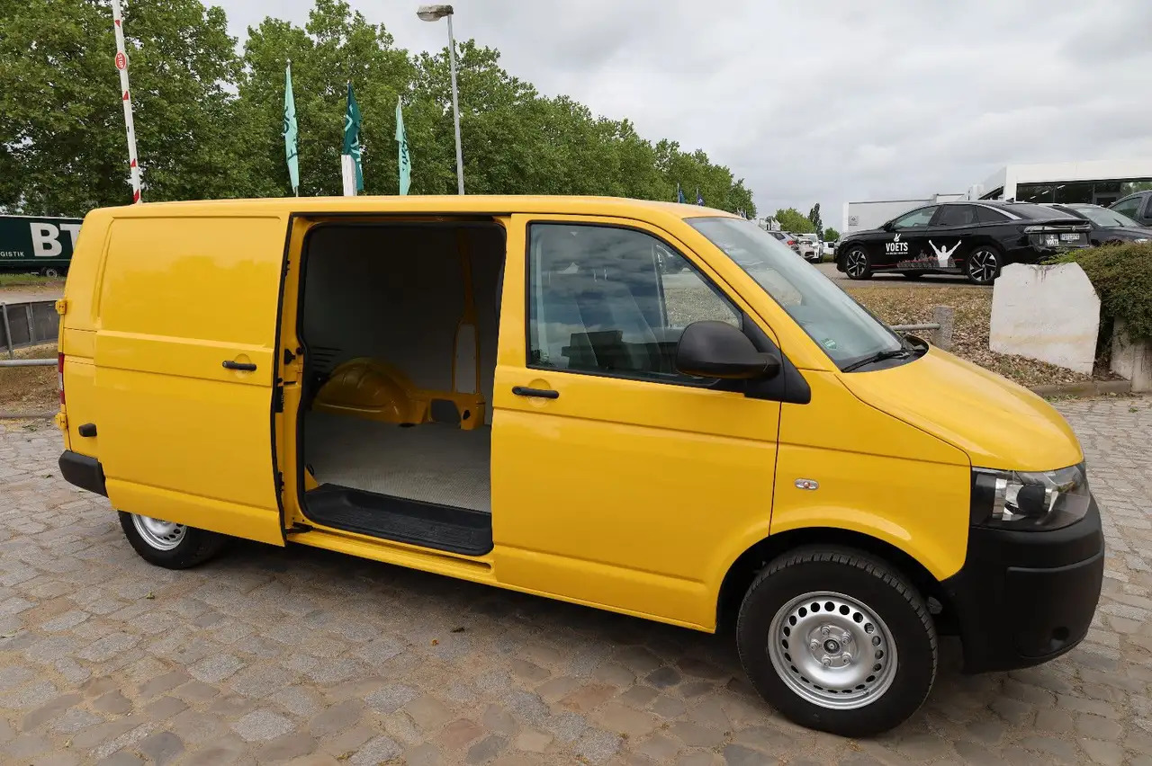 Volkswagen T5 Transporter MAXI 2.0 TDI/EU5/Flügeltüren - Furgón: foto 3 Volkswagen T5 Transporter MAXI 2.0 TDI/EU5/Flügeltüren - Furgón: foto 3