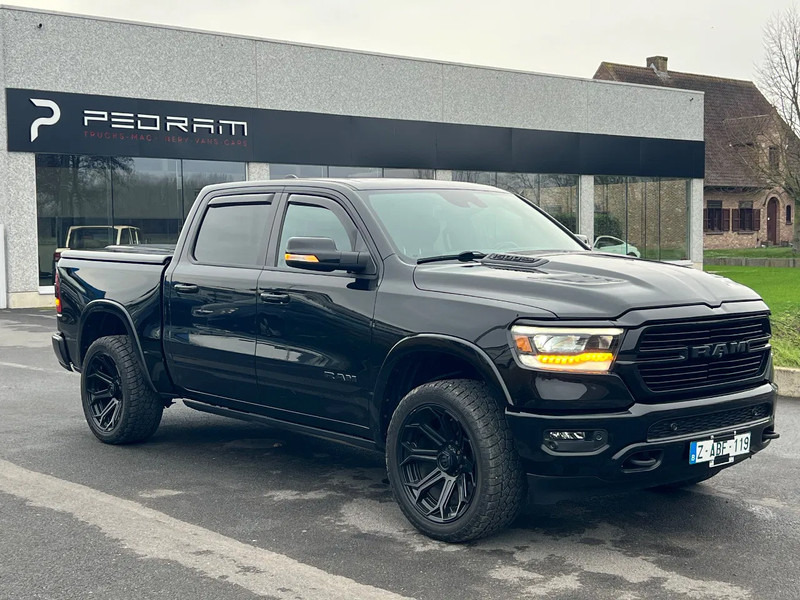 Dodge Ram HEMI 5700 *DODGE RAM 1500 LARAMIE AIR SUSP* - Coche: foto 1 Dodge Ram HEMI 5700 *DODGE RAM 1500 LARAMIE AIR SUSP* - Coche: foto 1