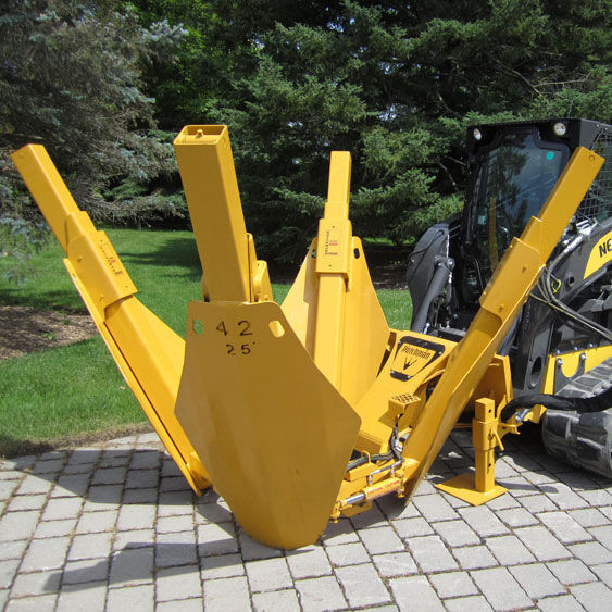 AME Tree Spade - Implemento para Minicargadora: foto 1 AME Tree Spade - Implemento para Minicargadora: foto 1