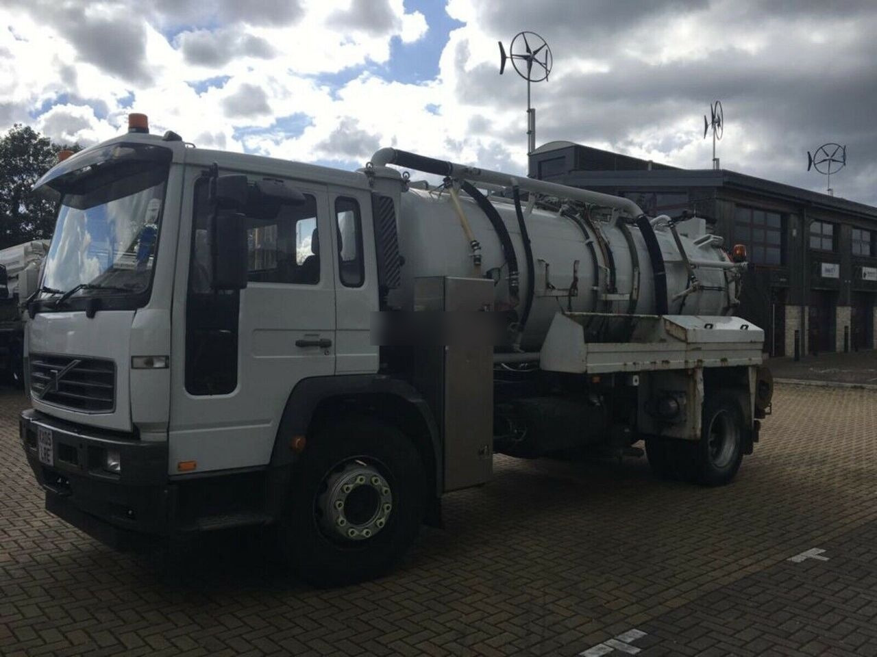Volvo FL6.18 - Limpieza de alcantarillado: foto 2 Volvo FL6.18 - Limpieza de alcantarillado: foto 2
