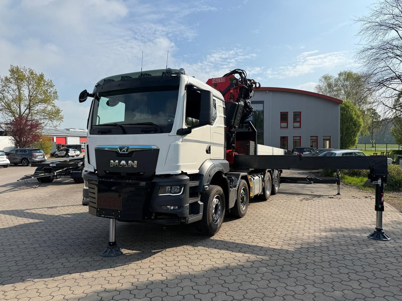 MAN 35.520 8x4 Fassi F800 RA2.28 OHNE ABSTÜTZÜBERWA. - Cabeza tractora: foto 5 MAN 35.520 8x4 Fassi F800 RA2.28 OHNE ABSTÜTZÜBERWA. - Cabeza tractora: foto 5