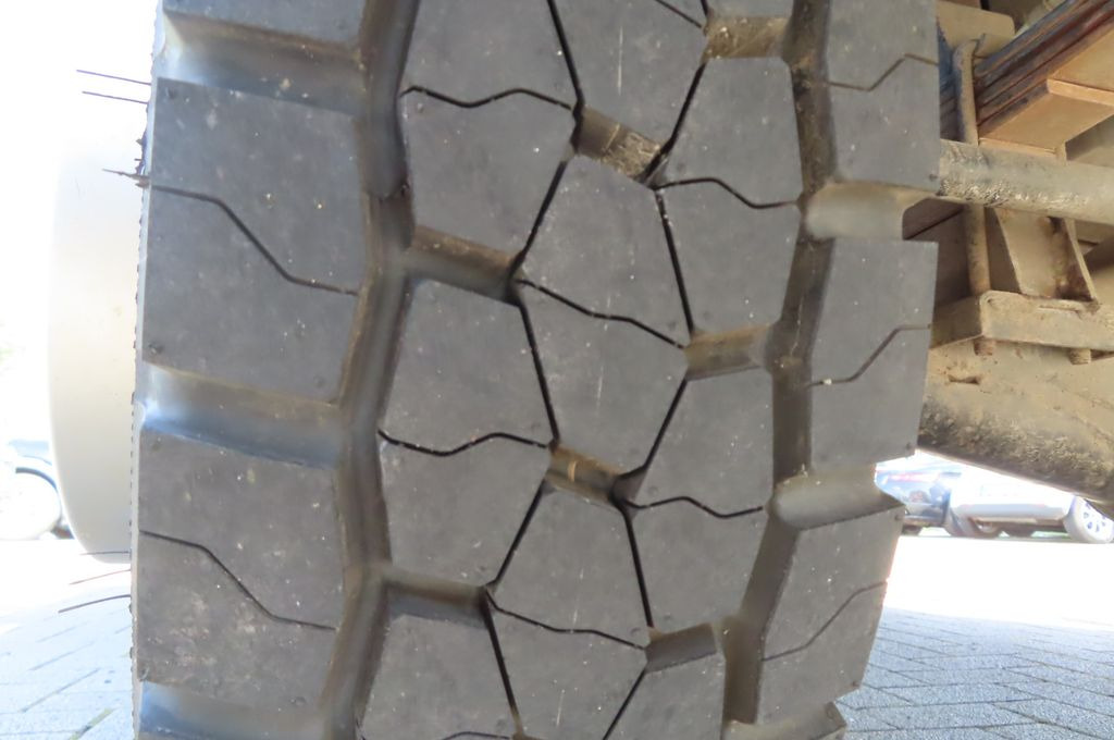 Furgoneta basculante FUSO Canter 6 C 18 4x4  Kommunal  Winterdienst: foto 10