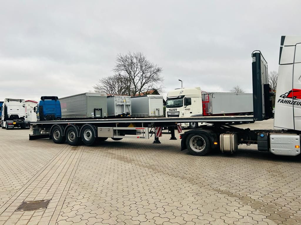 Kässbohrer K.SPS Plattform Auflieger Sofort Verfügbar - Semirremolque plataforma/ Caja abierta: foto 2 Kässbohrer K.SPS Plattform Auflieger Sofort Verfügbar - Semirremolque plataforma/ Caja abierta: foto 2