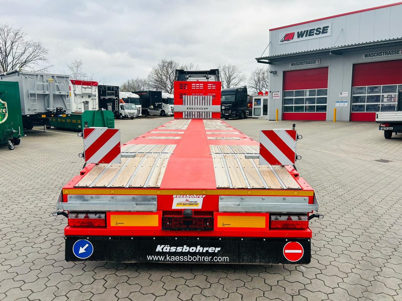 Kässbohrer SPS Mega Schwerlast Plattform Lenkachse - Semirremolque plataforma/ Caja abierta: foto 5 Kässbohrer SPS Mega Schwerlast Plattform Lenkachse - Semirremolque plataforma/ Caja abierta: foto 5