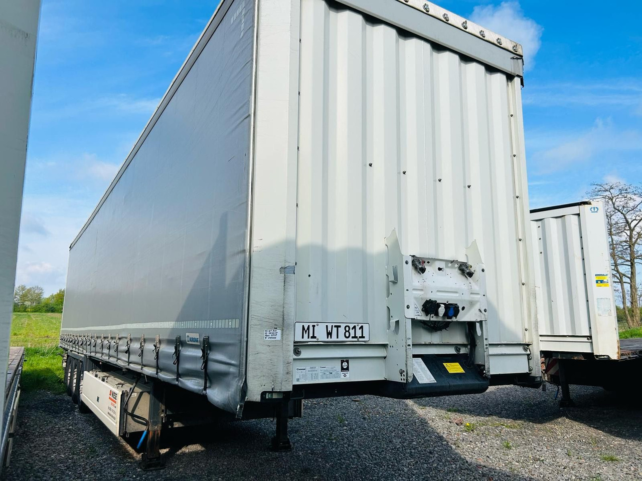Krone Schiebeplanen Auflieger TÜV Neu - Semirremolque lona: foto 4 Krone Schiebeplanen Auflieger TÜV Neu - Semirremolque lona: foto 4