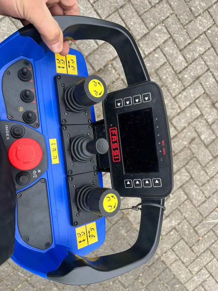 Camión grúa Volvo FMX 500 inkl. F345RB.2.24 & L324 +V20 & Korb: foto 15 Camión grúa Volvo FMX 500 inkl. F345RB.2.24 & L324 +V20 & Korb: foto 15