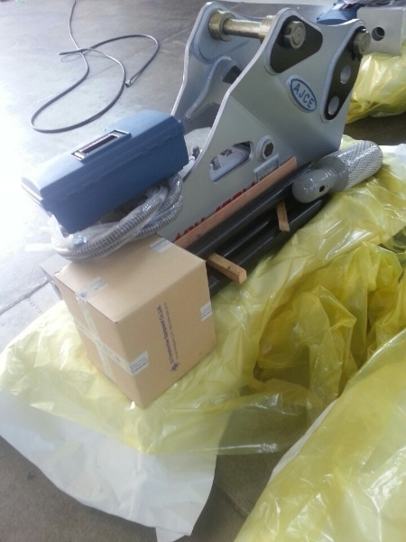 AJCE ABH400M JCB 3cx 4cx - Martillo hidráulico para Maquinaria de construcción: foto 5 AJCE ABH400M JCB 3cx 4cx - Martillo hidráulico para Maquinaria de construcción: foto 5