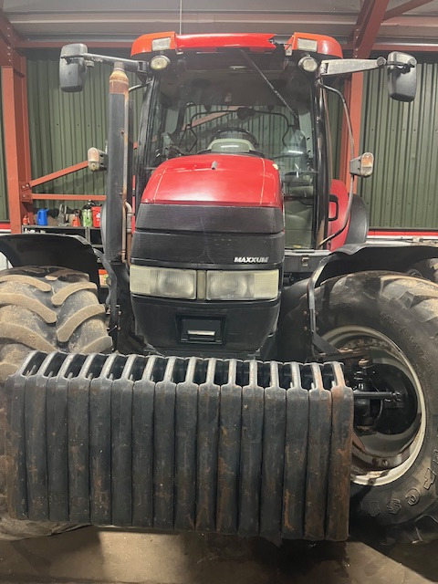 CASE IH MXU 135 - Tractor: foto 2 CASE IH MXU 135 - Tractor: foto 2