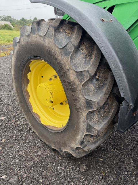 JOHN DEERE 6210R - Tractor: foto 3 JOHN DEERE 6210R - Tractor: foto 3