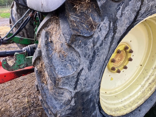 JOHN DEERE 6630 Premium - Tractor: foto 2 JOHN DEERE 6630 Premium - Tractor: foto 2