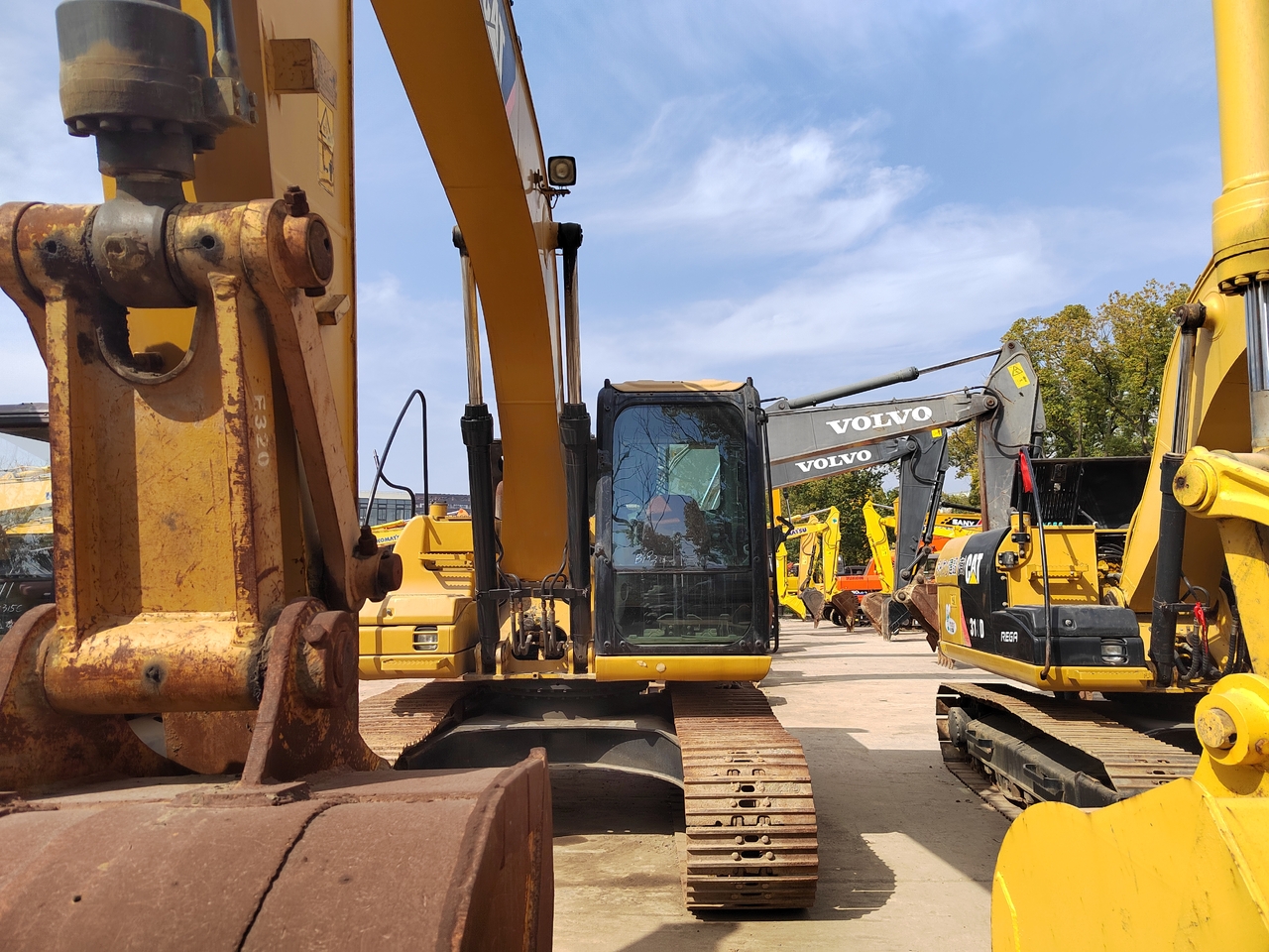 CATERPILLAR 315DL - Excavadora de cadenas: foto 1 CATERPILLAR 315DL - Excavadora de cadenas: foto 1