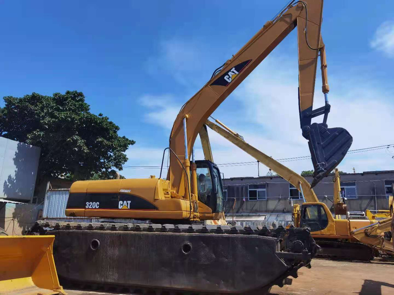 CATERPILLAR 320C - Excavadora anfibia: foto 1 CATERPILLAR 320C - Excavadora anfibia: foto 1