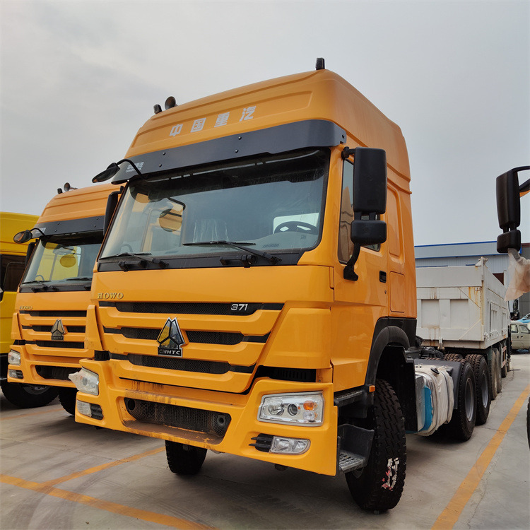 HOWO HOWO 6x4 371 tractor - Cabeza tractora: foto 5 HOWO HOWO 6x4 371 tractor - Cabeza tractora: foto 5