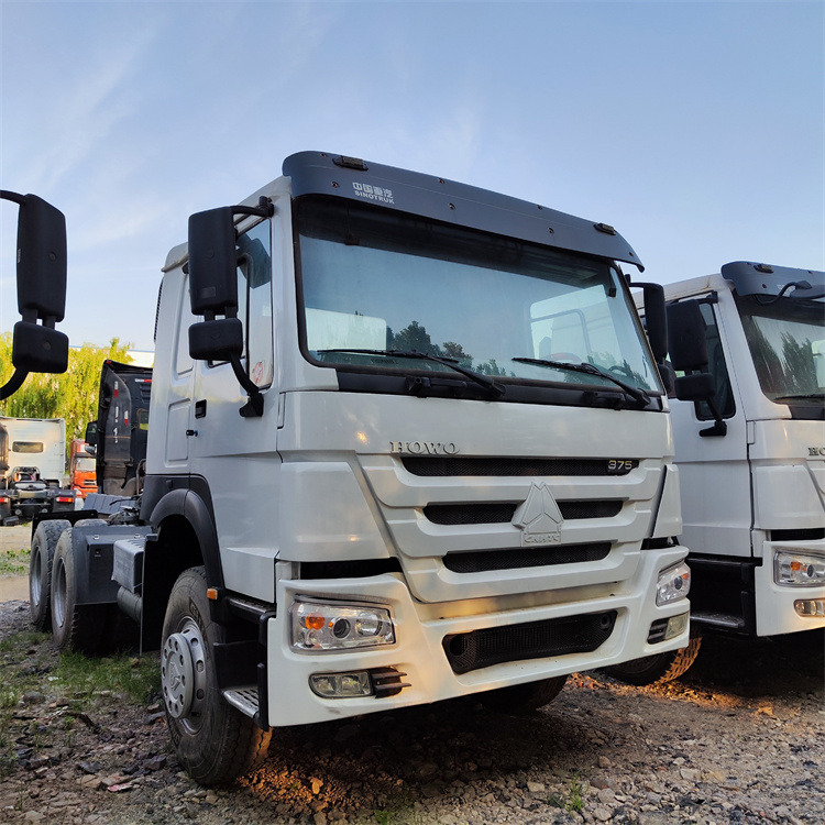 HOWO HOWO 6x4 375 tractor - Cabeza tractora: foto 4 HOWO HOWO 6x4 375 tractor - Cabeza tractora: foto 4