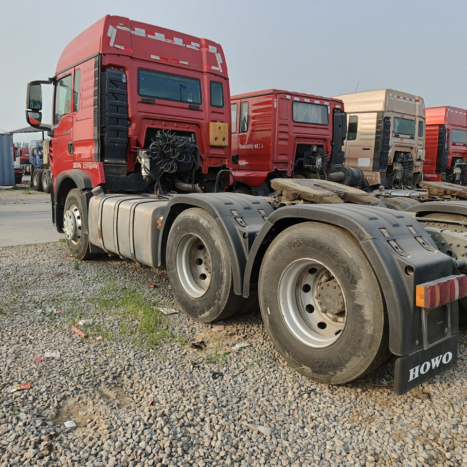 Sinotruk Howo T7H 6x4 - Cabeza tractora: foto 4 Sinotruk Howo T7H 6x4 - Cabeza tractora: foto 4