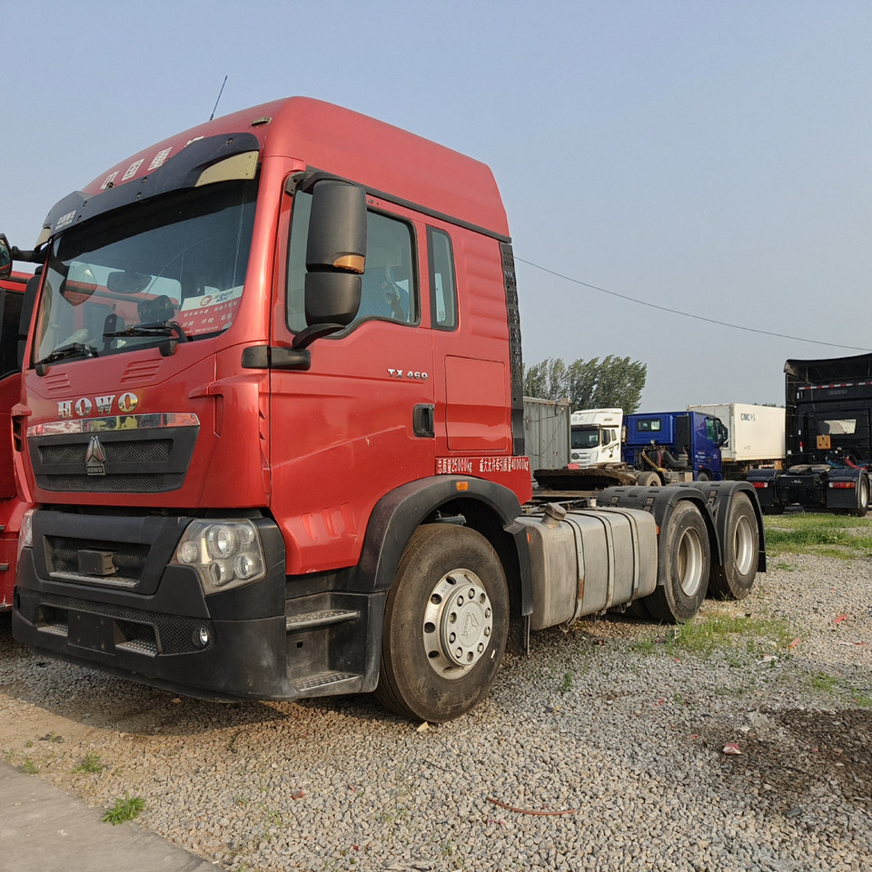 Sinotruk Howo T7H 6x4 - Cabeza tractora: foto 2 Sinotruk Howo T7H 6x4 - Cabeza tractora: foto 2